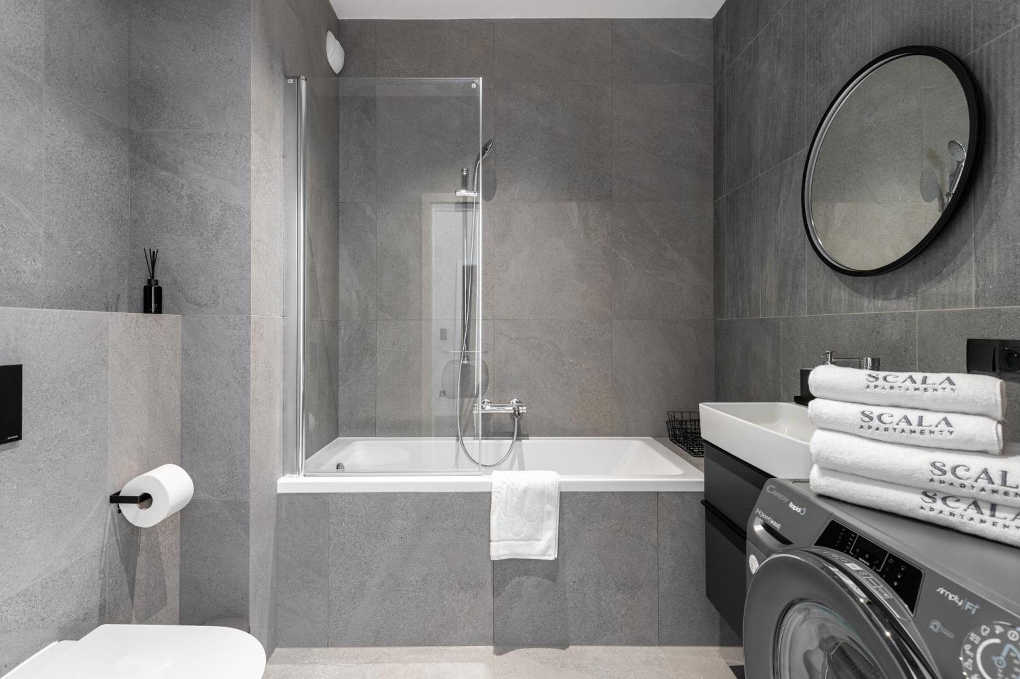 Scala City Center Apartments With Parking By Lion Apartments Danzig Exterior foto